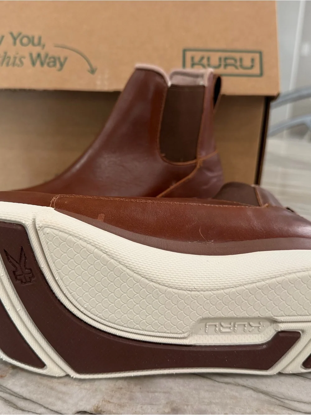 KURU Luna Leather Chelsea Boots Rich Walnut Soft Cream Women’s 9.5